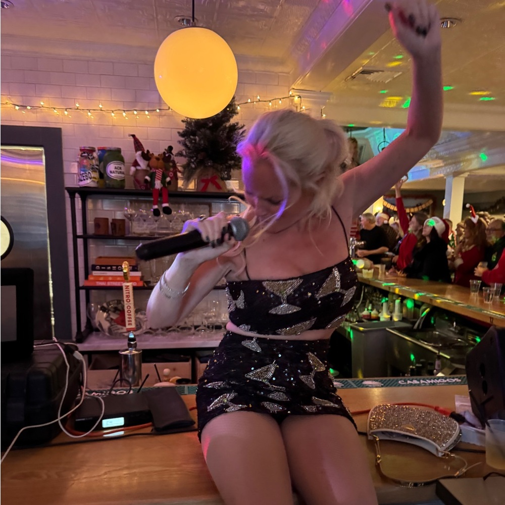 Meet your Posher Kim!